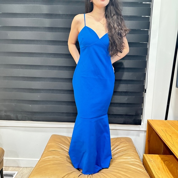 Likely Aqua Blue Gown - Picture 12 of 12